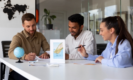 Navigating the Real Estate Market: Tips for Buyers and Sellers